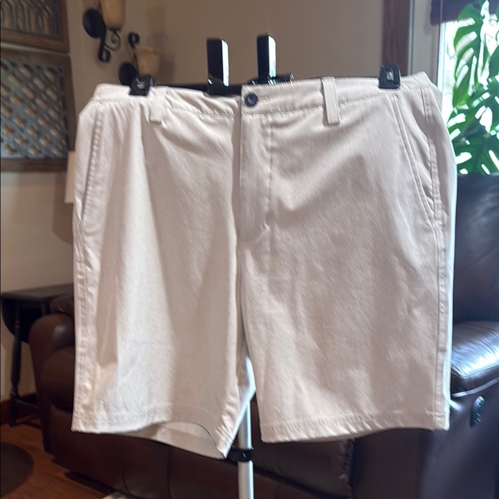Tori Richard Men's Flat Front light weight Tan Shorts